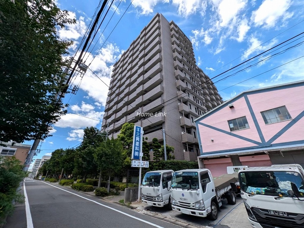 パークハイツ小豆沢　南西側 からの外観